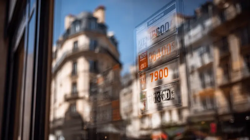 Combien faut-il gagner pour acheter dans les 50 plus grandes villes de France